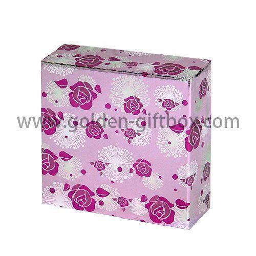 2017 hollowed pink pattern gift box packaging