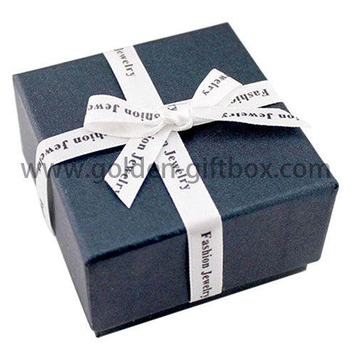 fashion jewelry gift box with ribbon